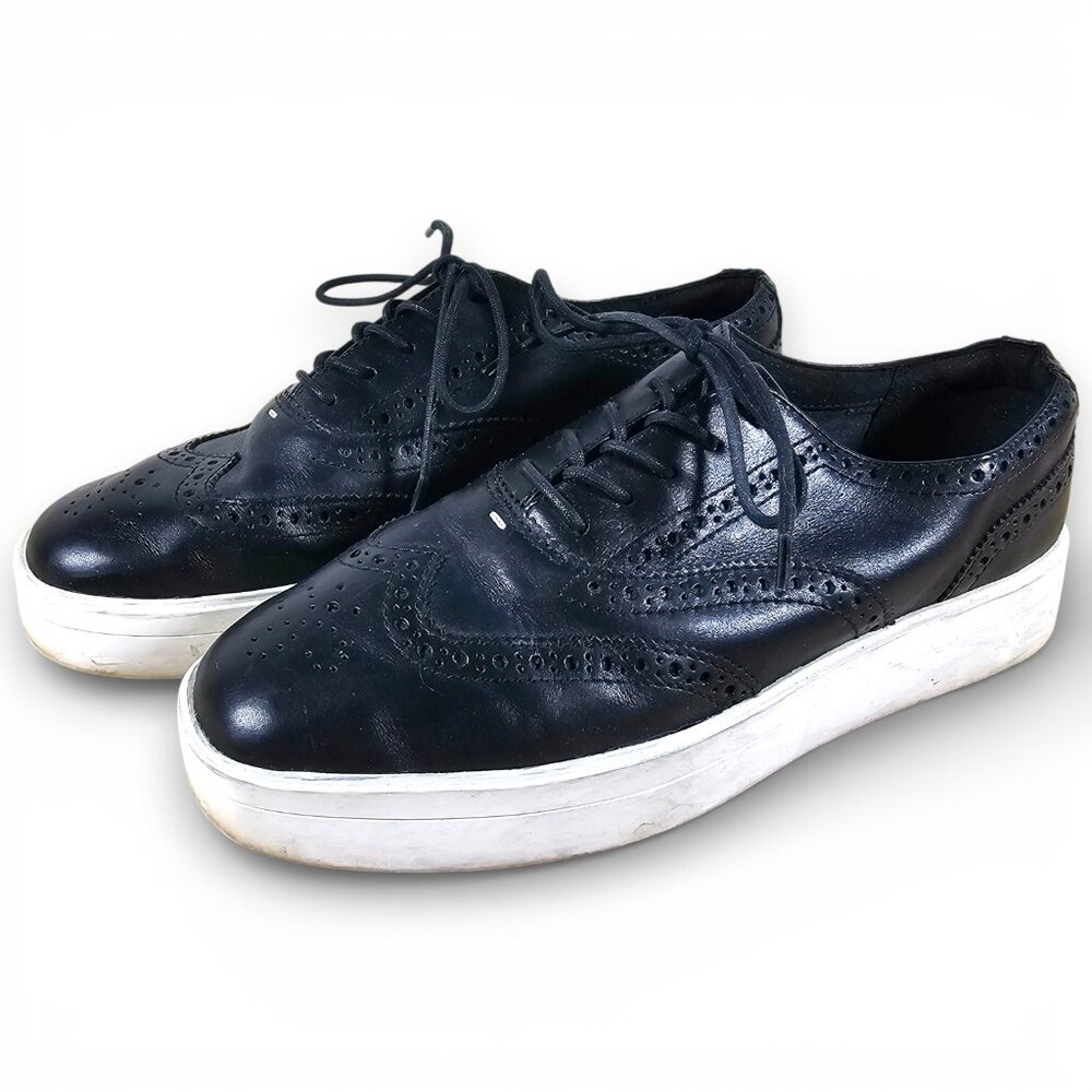 Clarks Cushion Plus Hero Brogue Womens Sneakers Shoes Black Leather Size 9.5M